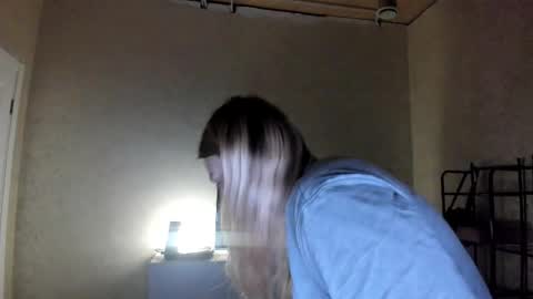 Snapshot of ambrosia__ chatting on October 2025 10:31:01 PM ambrosia__ online show from October 2025 10:31:01 PM