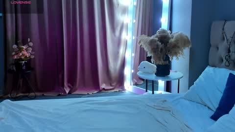 Ameli Lorans online show from February 2025 06:08:01 AM