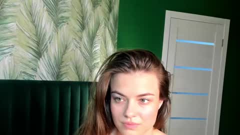 Ameli Lorans online show from March 2025 09:13:01 AM