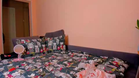 Snapshot of ameli_moon chatting on October 2025 07:08:01 PM Eileen online show from October 2025 07:08:01 PM