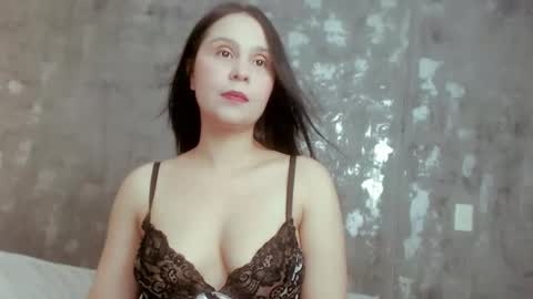 Snapshot of ameli_porter2 chatting on December 2024 09:48:01 PM ameli online show from December 2024 09:48:01 PM