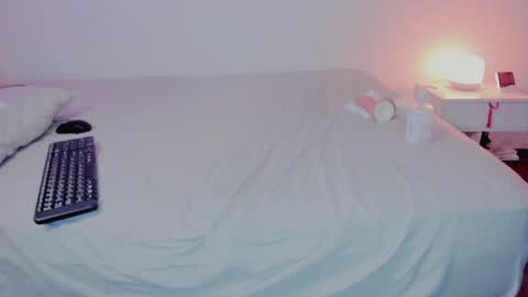 Snapshot of amelia71477 chatting on December 2024 10:57:02 PM Amelia Hot online show from December 2024 10:57:02 PM