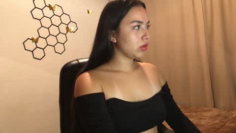 Amelia online show from October 2025 12:09:02 PM