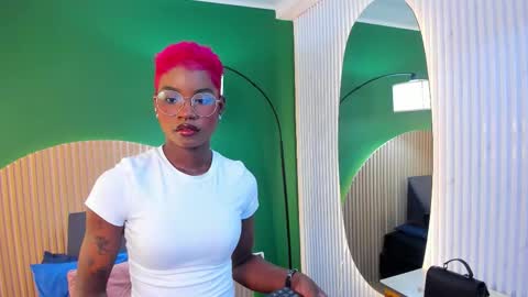 Amelia Adams online show from March 2026 12:20:02 PM