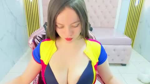 amelia_cooper_s online show from June 2026 07:56:01 PM