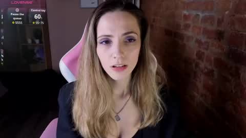 Snapshot of amelia_meili chatting on April 2026 01:36:01 PM amelia_meili online show from April 2026 01:36:01 PM