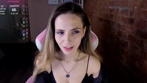 Snapshot of amelia_meili chatting on April 2026 01:41:02 PM amelia_meili online show from April 2026 01:41:02 PM