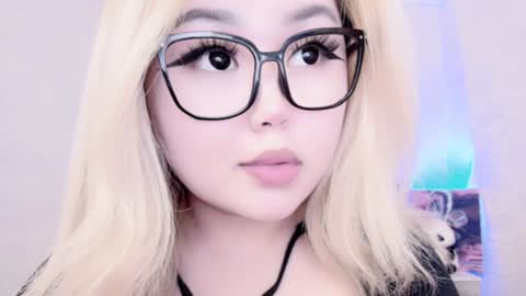 Snapshot of amelia_sunlight chatting on January 2025 03:41:02 AM Amelia online show from January 2025 03:41:02 AM