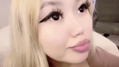 Snapshot of amelia_sunlight chatting on February 2025 04:10:02 AM Amelia online show from February 2025 04:10:02 AM