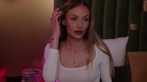 Snapshot of ameliaangell chatting on April 2026 05:23:01 AM Amelia online show from April 2026 05:23:01 AM