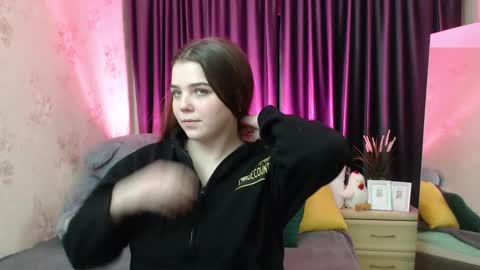 Alisa online show from February 2026 06:23:01 PM