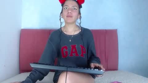 ameliacutecm101 online show from February 2026 07:01:02 AM