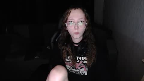 Snapshot of ameliakamishiro chatting on October 2025 08:17:02 PM Amelia online show from October 2025 08:17:02 PM