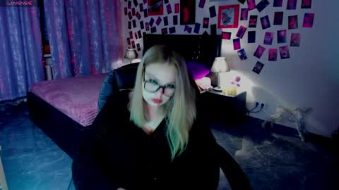 Snapshot of ameliamerris chatting on April 2026 08:39:01 PM Amelia online show from April 2026 08:39:01 PM