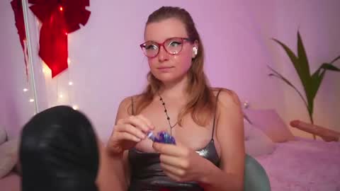 Amelia online show from December 2024 07:11:02 AM