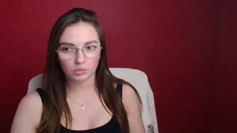 Amelie online show from December 2024 12:27:02 PM