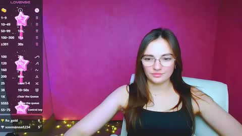 Amelie online show from December 2024 12:04:01 AM