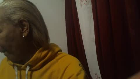 Snapshot of amelielux chatting on March 2026 02:13:01 AM Amelie Lux online show from March 2026 02:13:01 AM