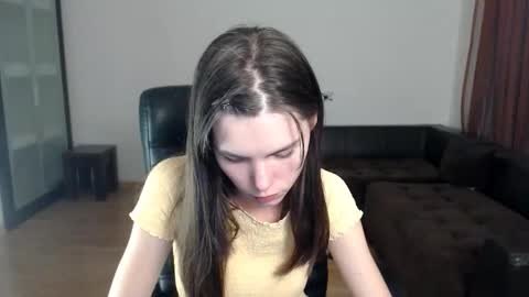 Snapshot of ameliereve chatting on September 2025 04:09:02 PM Amelie online show from September 2025 04:09:02 PM