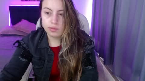 Amelie  online show from April 2026 02:27:02 PM