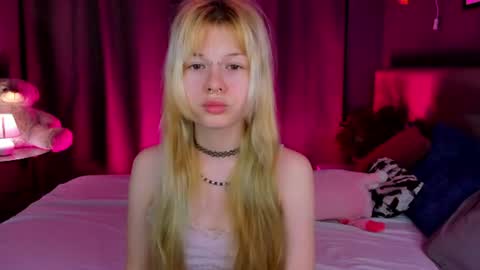 Amelia online show from June 2026 02:00:01 AM