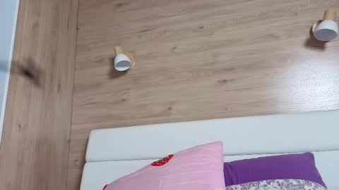 Amelija Rouz online show from October 2025 05:19:02 AM