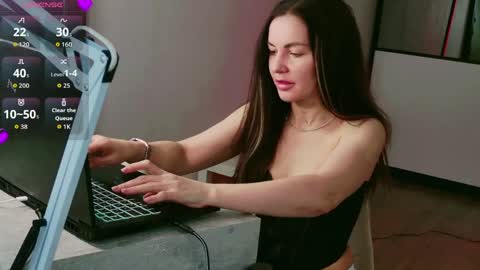 amelinamersi online show from May 2026 10:09:01 AM