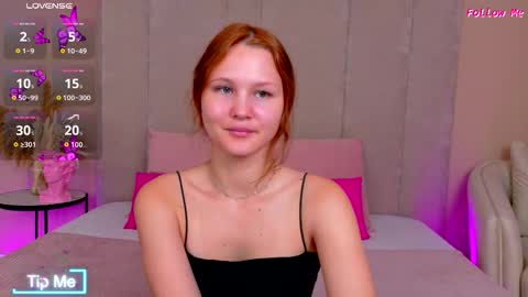 AmeliRoyse online show from November 2025 05:14:01 PM