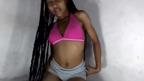 amelisy20005 online show from June 2026 05:00:01 PM