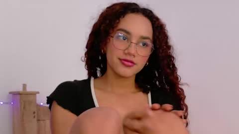 Amely  online show from May 2026 06:34:02 PM