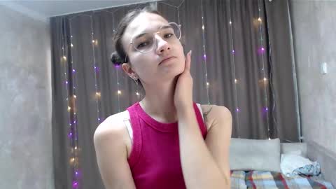 Snapshot of amethystnight_ chatting on December 2025 08:56:02 AM Julia online show from December 2025 08:56:02 AM