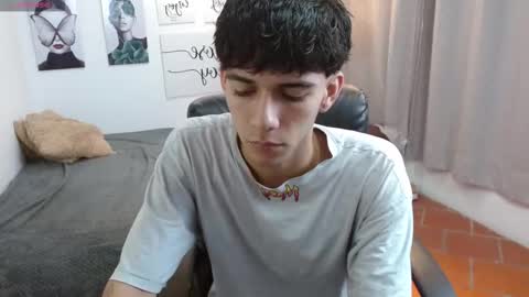 Snapshot of amethystshadow chatting on October 2025 01:07:02 PM amethystshadow online show from October 2025 01:07:02 PM