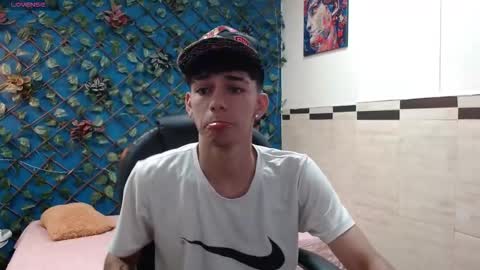 Snapshot of amethystshadow chatting on November 2025 02:52:02 PM amethystshadow online show from November 2025 02:52:02 PM