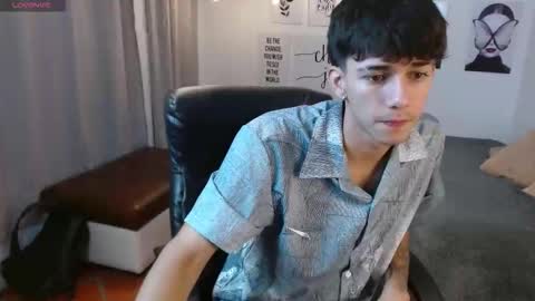 Snapshot of amethystshadow chatting on November 2025 03:57:01 PM amethystshadow online show from November 2025 03:57:01 PM