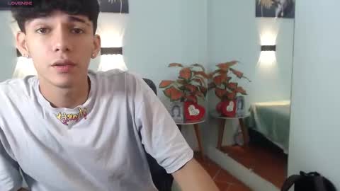 Snapshot of amethystshadow chatting on November 2025 05:12:01 PM amethystshadow online show from November 2025 05:12:01 PM