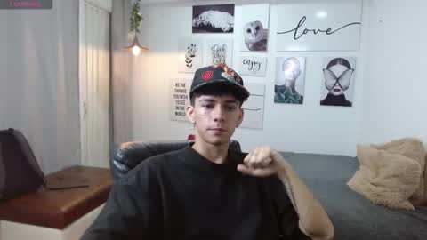 Snapshot of amethystshadow chatting on November 2025 04:07:01 PM amethystshadow online show from November 2025 04:07:01 PM