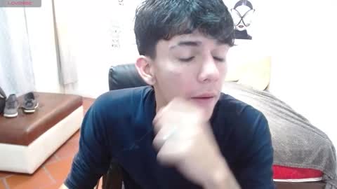 Snapshot of amethystshadow chatting on November 2025 04:06:01 PM amethystshadow online show from November 2025 04:06:01 PM