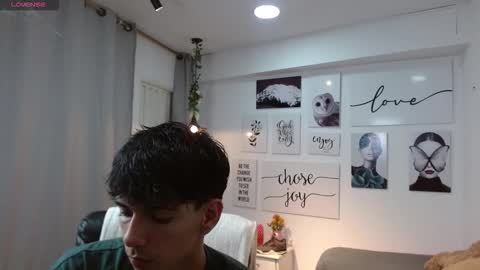 Snapshot of amethystshadow chatting on November 2025 05:09:01 PM amethystshadow online show from November 2025 05:09:01 PM