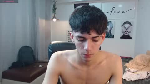 Snapshot of amethystshadow chatting on November 2025 12:21:01 AM amethystshadow online show from November 2025 12:21:01 AM