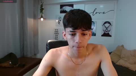 Snapshot of amethystshadow chatting on November 2025 03:56:02 PM amethystshadow online show from November 2025 03:56:02 PM