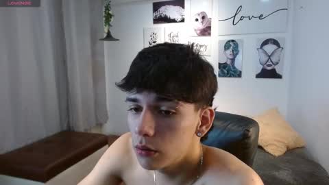 Snapshot of amethystshadow chatting on December 2025 05:11:02 PM amethystshadow online show from December 2025 05:11:02 PM