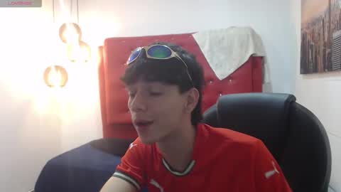 Snapshot of amethystshadow chatting on December 2025 09:09:01 PM amethystshadow online show from December 2025 09:09:01 PM