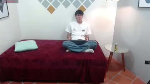 Snapshot of amethystshadow chatting on December 2025 04:34:01 PM amethystshadow online show from December 2025 04:34:01 PM