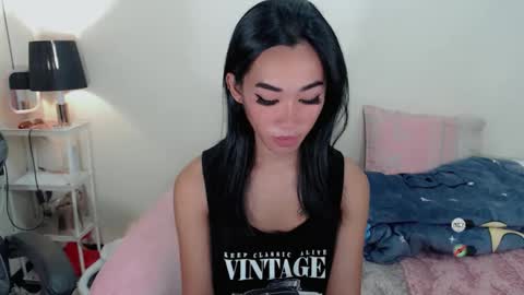 JOANNA online show from October 2025 02:33:01 AM