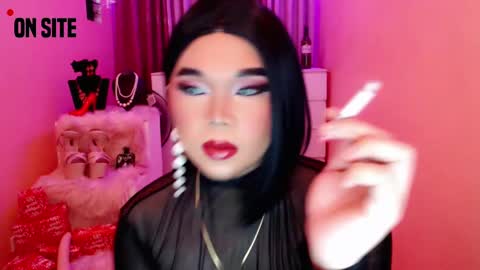 Queen Mireska online show from December 2024 12:39:02 PM