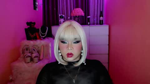 Queen Mireska online show from January 2025 03:50:01 PM