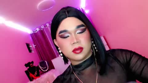 Queen Mireska online show from February 2025 05:45:01 PM