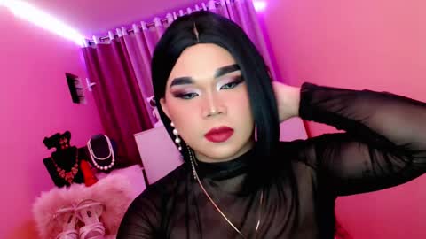 Queen Mireska online show from February 2025 06:38:01 PM