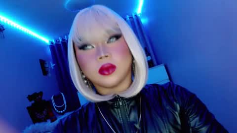 Queen Mireska online show from March 2025 01:05:02 PM