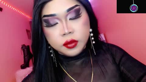 Queen Mireska online show from November 2025 03:44:02 PM